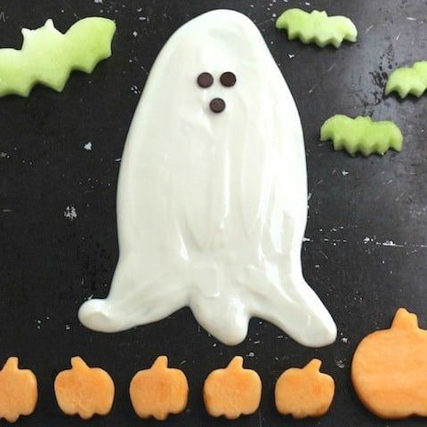 Ghostly Halloween Fruit Dip – (Yet Another!) Healthy Halloween Treat